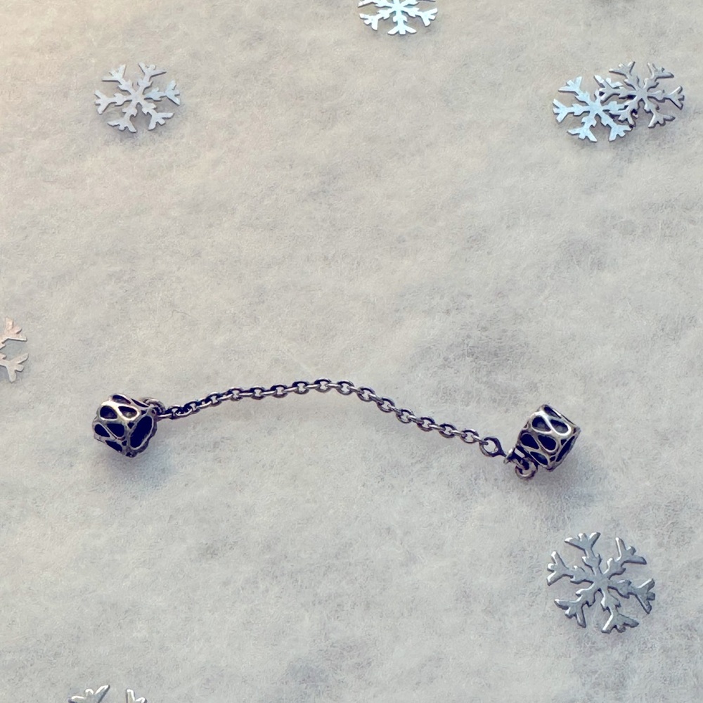 Pandora bracelet safety chain